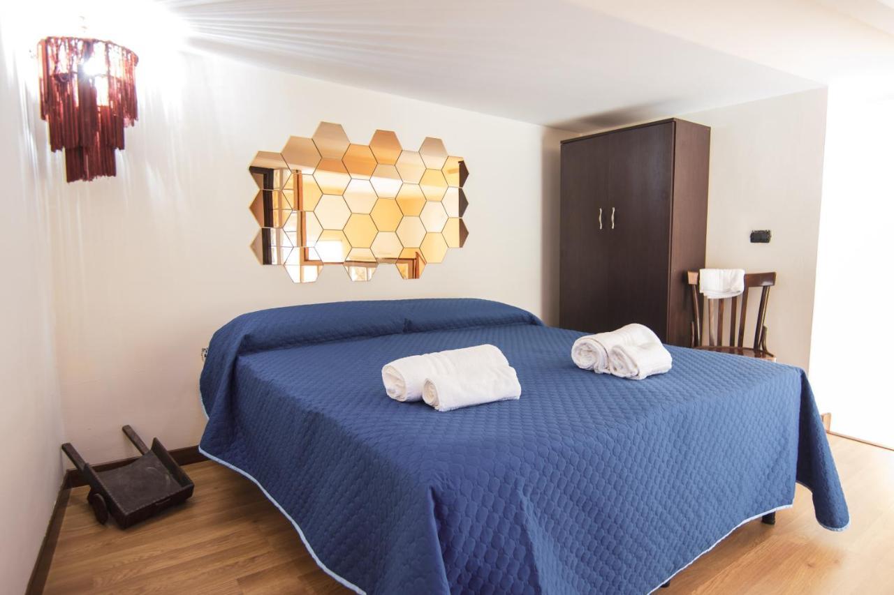 Centro Storico Garibaldi Guest House Naples Exterior photo